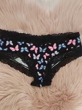 Brand New PINK VICTORIA'S SECRET BUTTERFLY PRINT LACE CHEEKY-S